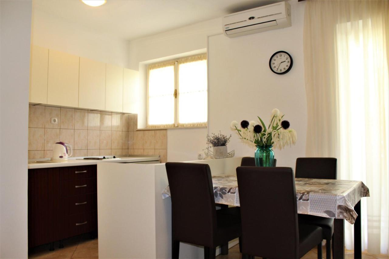 Apartments Raos Makarska Zewnętrze zdjęcie